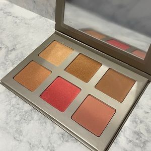 Iconic London Blaze Chaser Face Palette